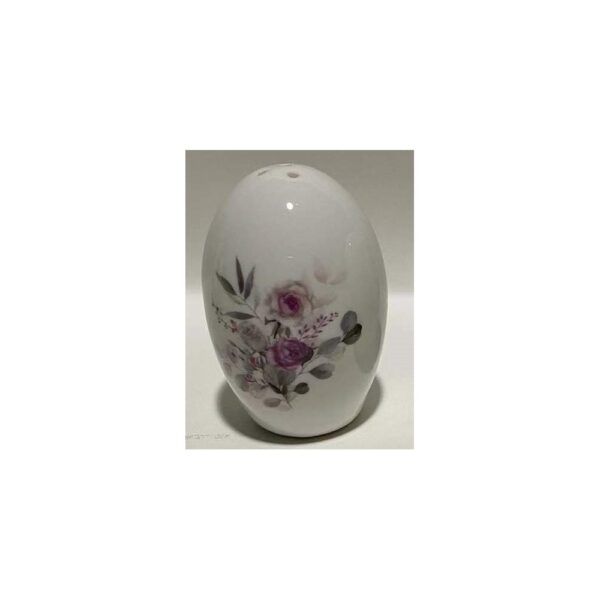 BANQUET Solnička ROSE 8 cm Solnička ROSE s krásným květinovým vzorem o výšce 8 cm se hodí pro dochucování pokrmů při všedních i svátečních příležitostech. Solnička je vhodná pro ruční mytí. S tímto dekorem si můžete zakoupit i další produkty a vytvořit si tak krásnou  servírovací sadu.