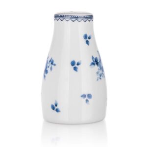 BANQUET Pepřenka BLUE  FLOWER 8 cm Pepřenka BLUE FLOWER s krásným květinovým vzorem o výšce 8 cm se hodí pro dochucování pokrmů při všedních i svátečních příležitostech. Pepřenka je vhodná pro ruční mytí. S tímto dekorem si můžete zakoupit i další produkty a vytvořit si tak krásnou servírovací sadu.