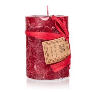HOME DECOR Svíčka válec 68 / 95 mm RED Svíčka válec RED je hezkou dekorací do vašeho interiéru