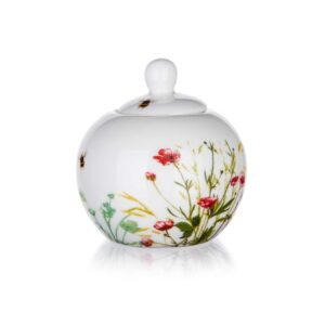 BANQUET Cukřenka MEADOW 280 ml Cukřenka MEADOW s krásným květinovým vzorem o objemu 280 ml se hodí při podávání kávy nebo čaje při všedních i svátečních příležitostech. Cukřenka je vhodná do myčky. S tímto dekorem si můžete zakoupit i další produkty a vytvořit si tak krásnou servírovací sadu.